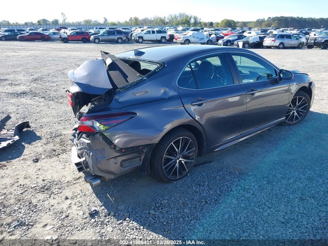 4T1G11AK7NU696790 Toyota CAMRY SE