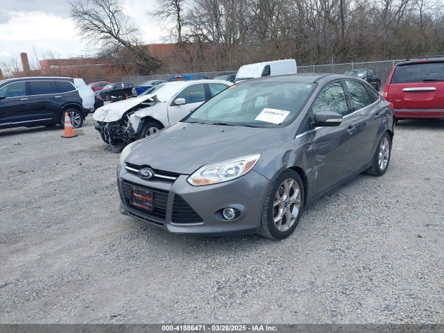 1FADP3J28EL215264 Ford Focus Titanium