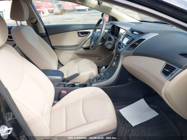 5NPDH4AE5EH535458 Hyundai ELANTRA SE