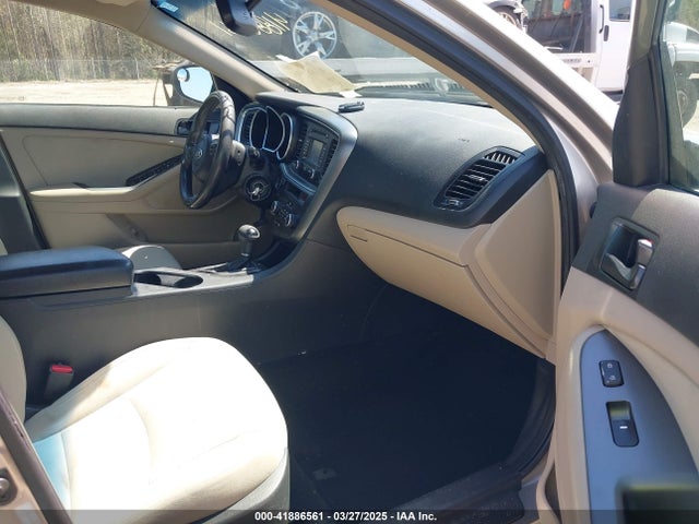 5XXGM4A70EG290655 KIA Optima Lx