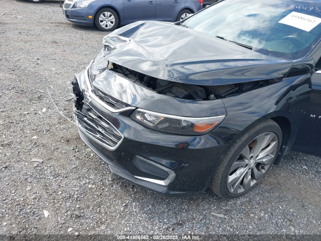 1G1ZH5SX4HF142778 Chevrolet Malibu Premier