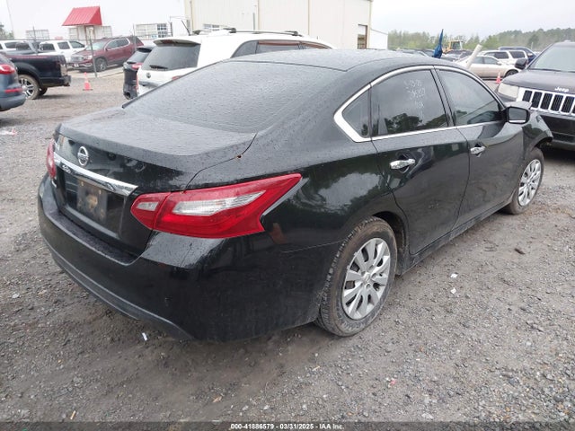 1N4AL3AP2JC118002 Nissan Altima 2.5 S