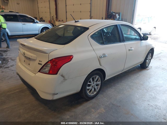 3N1CN7AP0JL857140 Nissan Versa 1.6 Sv