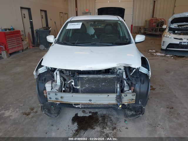 3N1CN7AP0JL857140 Nissan Versa 1.6 Sv