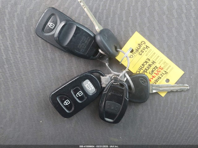 KMHDH4AEXFU387651 Hyundai ELANTRA SE