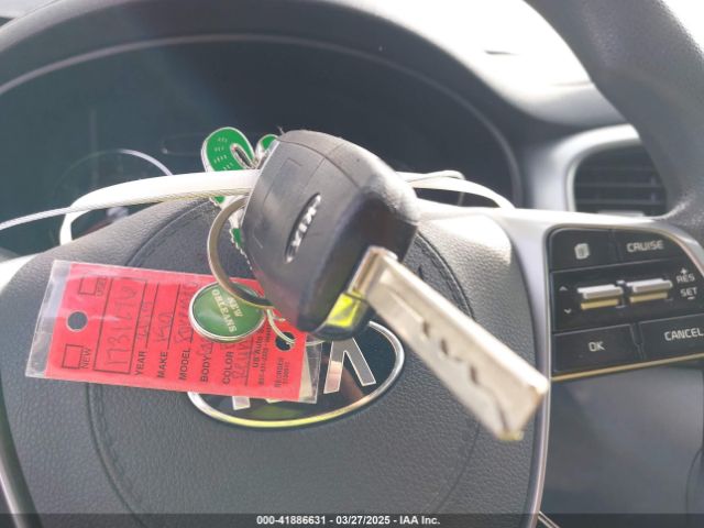 5XYPG4A57KG477968 KIA Sorento 3.3l Lx