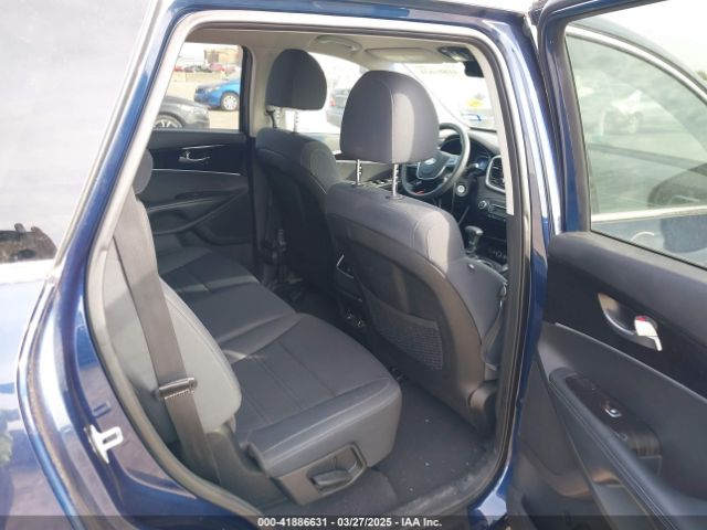 5XYPG4A57KG477968 KIA Sorento 3.3l Lx
