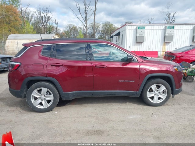 3C4NJCBB2NT139933 Jeep Compass Latitude Fwd