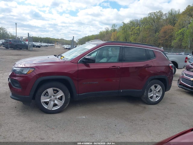 3C4NJCBB2NT139933 Jeep Compass Latitude Fwd