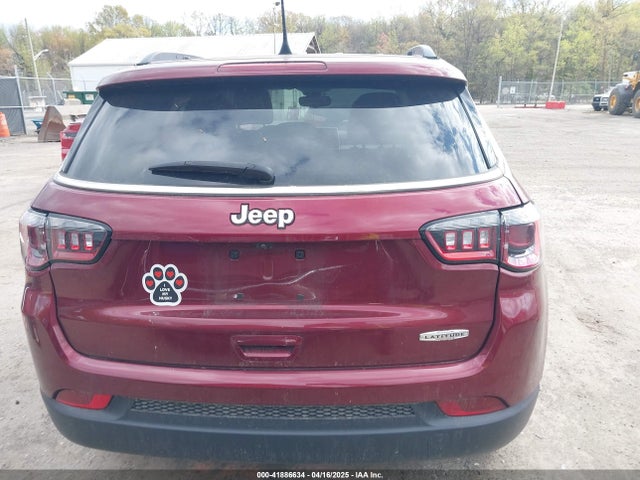 3C4NJCBB2NT139933 Jeep Compass Latitude Fwd
