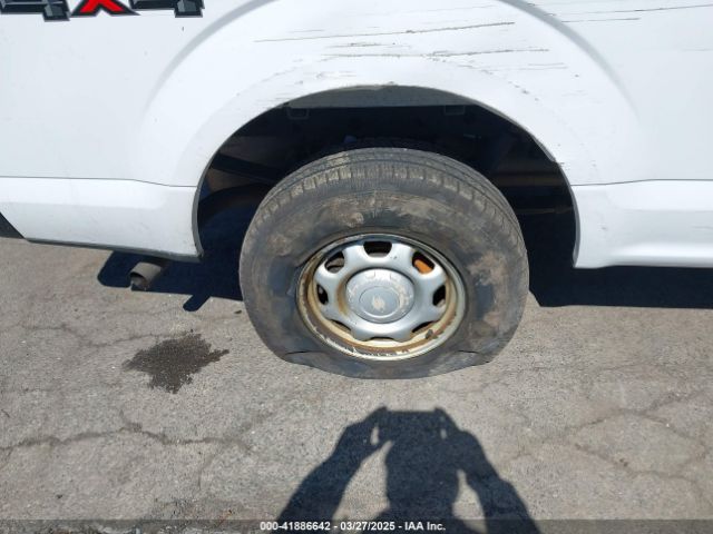 1FTMF1E86HKC01695 Ford F-150 Xl