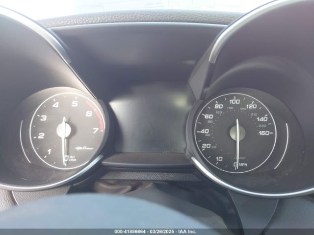 ZARFAECN2J7587523 Alfa Romeo Giulia Ti Sport Rwd