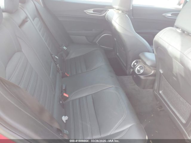 ZARFAECN2J7587523 Alfa Romeo Giulia Ti Sport Rwd