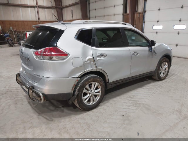 5N1AT2MV0FC892752 Nissan ROGUE SV