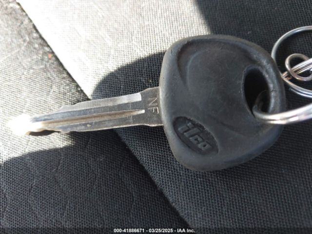 5NPD74LF2KH470587 Hyundai ELANTRA SE
