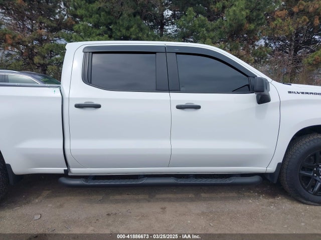 1GCPYBEK0MZ338027 Chevrolet Silverado 1500 4wd  Short Bed Custom/custom