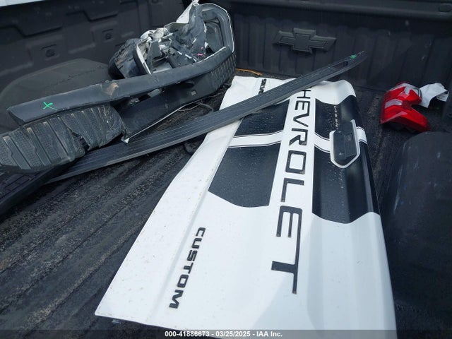 1GCPYBEK0MZ338027 Chevrolet Silverado 1500 4wd  Short Bed Custom/custom