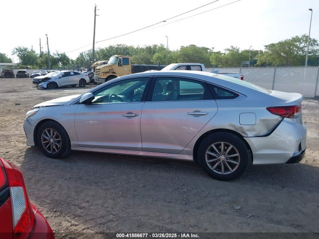 Hyundai SONATA SE 2019 5NPE24AF9KH771640 Image 14