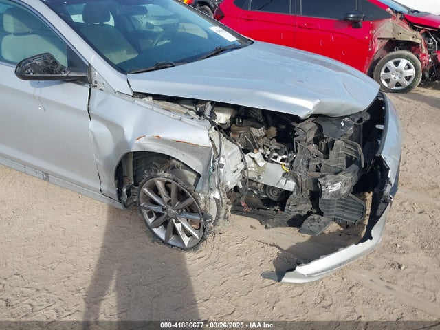 Hyundai SONATA SE 2019 5NPE24AF9KH771640 Image 6