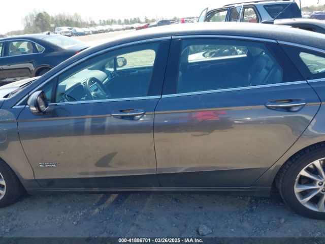 3FA6P0PUXHR107217 Ford Fusion Energi Se Luxury