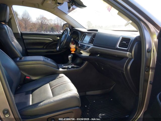 5TDJZRFHXHS434446 Toyota Highlander Se