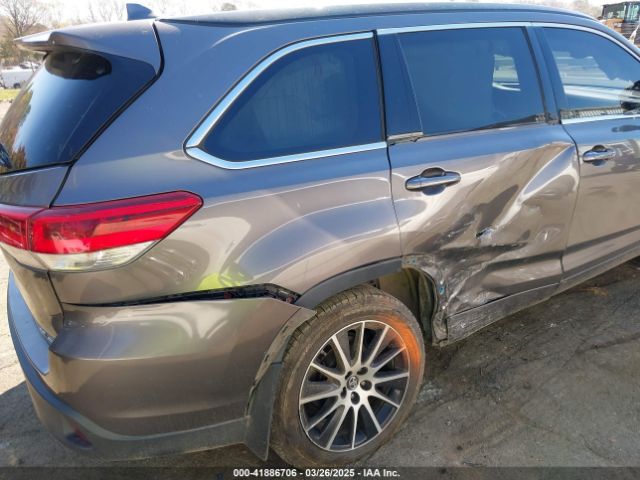 5TDJZRFHXHS434446 Toyota Highlander Se