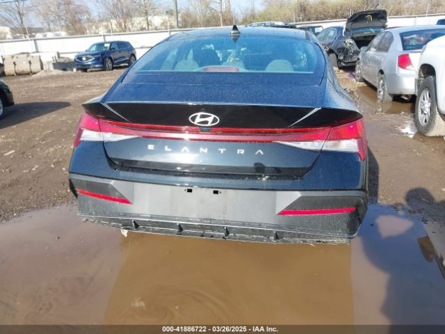 KMHLL4DG5RU844278 Hyundai ELANTRA SE