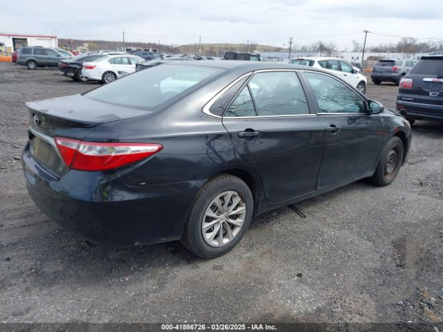 4T1BD1FK3FU164092 Toyota Camry Hybrid Le