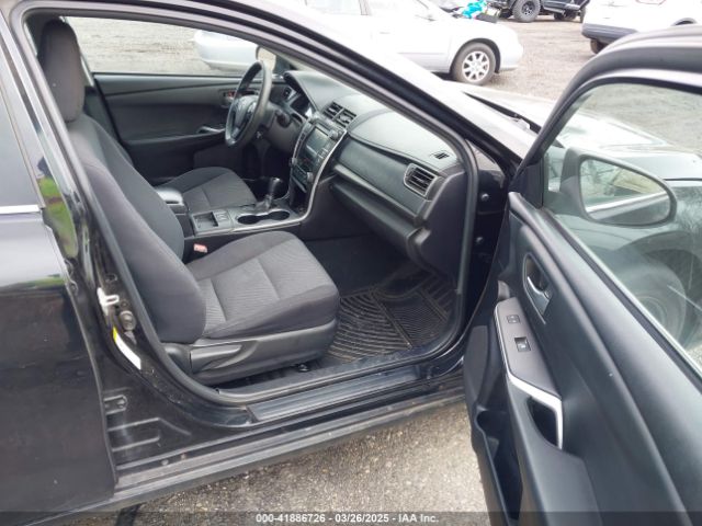 4T1BD1FK3FU164092 Toyota Camry Hybrid Le