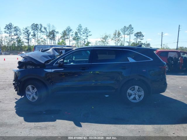 5XYRG4JC2SG355011 KIA SORENTO LX
