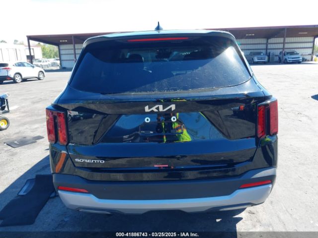 5XYRG4JC2SG355011 KIA SORENTO LX