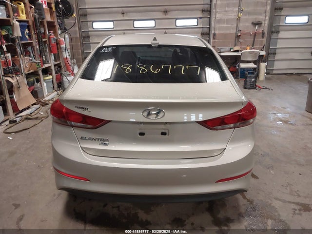 5NPD74LF6HH181110 Hyundai ELANTRA SE