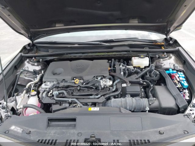 4T1C31AK9RU070219 Toyota Camry Hybrid Le