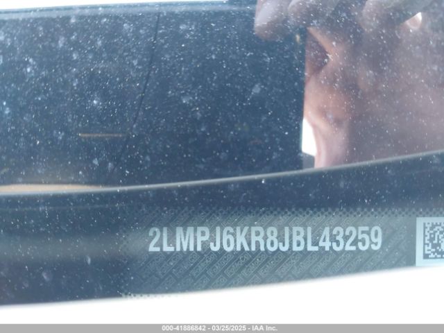 2LMPJ6KR8JBL43259 Lincoln Mkx Select