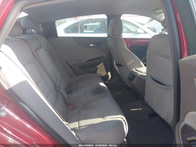 1G1ZD5ST7KF188489 Chevrolet MALIBU LT