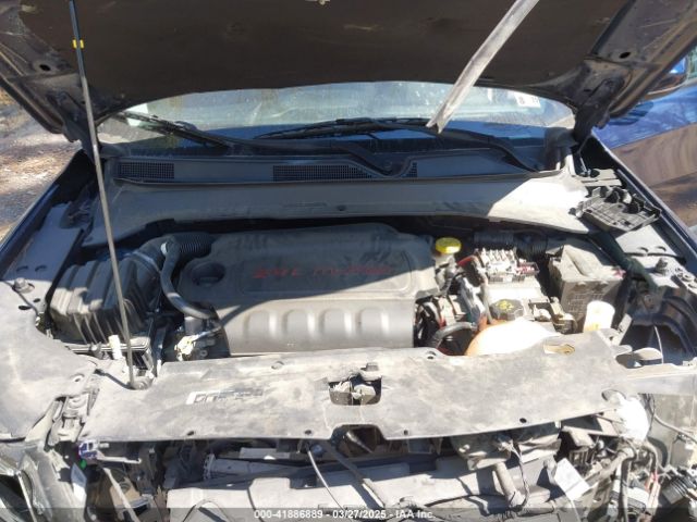 3C4NJDBB7HT679661 Jeep New Compass Latitude 4x4