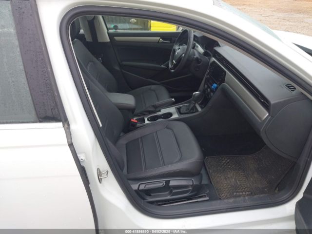 1VWSA7A35MC003811 Volkswagen Passat 2.0t Se