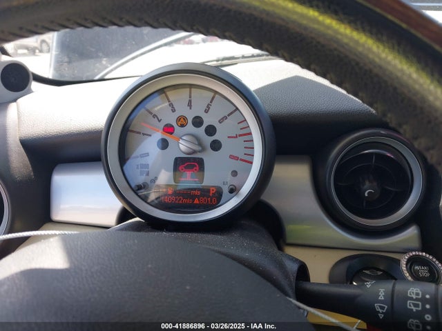 2008 MINI COOPER S CLUBMAN WMWMM335X8TP87223 Photo 6