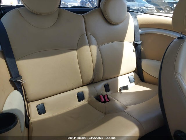 2008 MINI COOPER S CLUBMAN WMWMM335X8TP87223 Photo 7