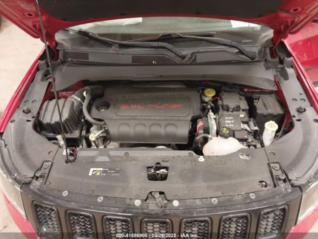 3C4NJDBB9JT304330 Jeep Compass Altitude 4x4