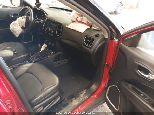 3C4NJDBB9JT304330 Jeep Compass Altitude 4x4