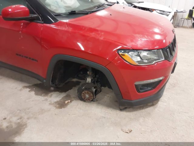 3C4NJDBB9JT304330 Jeep Compass Altitude 4x4