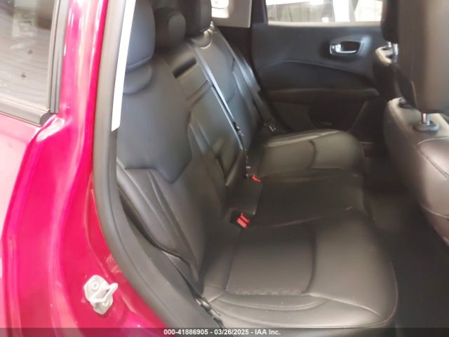3C4NJDBB9JT304330 Jeep Compass Altitude 4x4