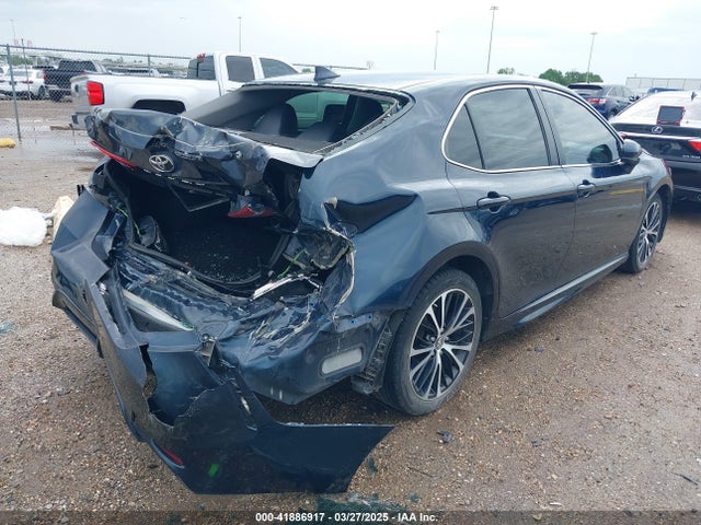 4T1B11HK5KU682060 Toyota CAMRY SE