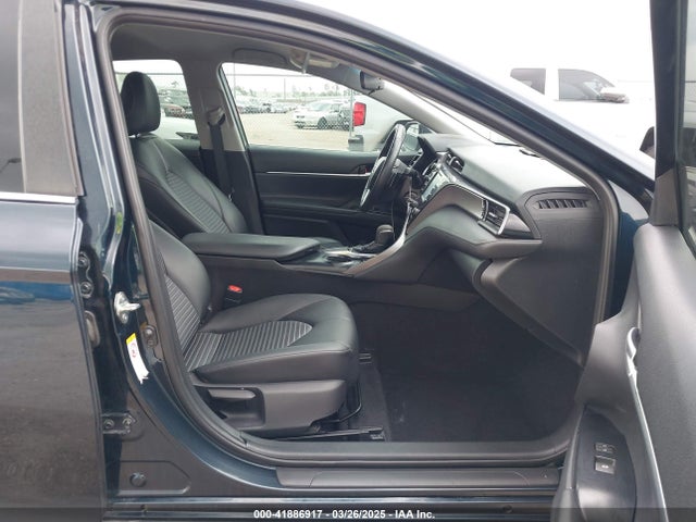 4T1B11HK5KU682060 Toyota CAMRY SE