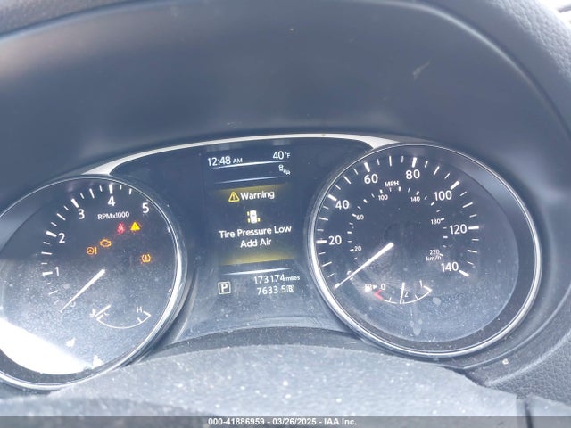 5N1AT2MV4GC825640 Nissan ROGUE SV