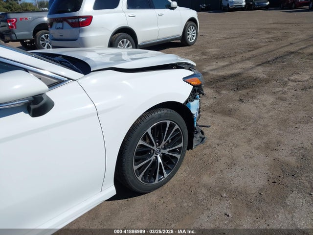 4T1B11HK9JU141706 Toyota CAMRY SE