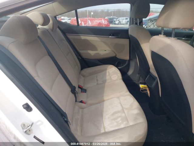 5NPD84LF2HH190951 Hyundai ELANTRA SE