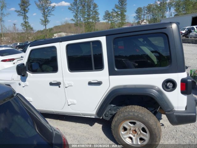 1C4HJXDN9KW563708 Jeep Wrangler Unlimited Sport Altitude 4x4