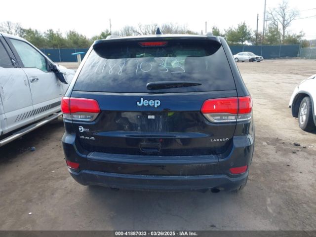 1C4RJFAG1JC146927 Jeep Grand Cherokee Laredo E 4x4